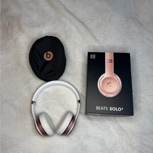 Beats by Dre Solo3 Over-Ear Headphones - Rose Gold and White